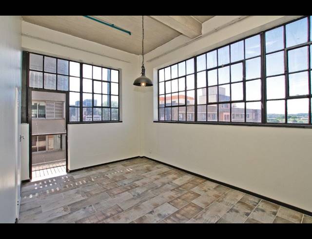 1 BEDROOM APARTMENT FOR SALE IN MABONENG